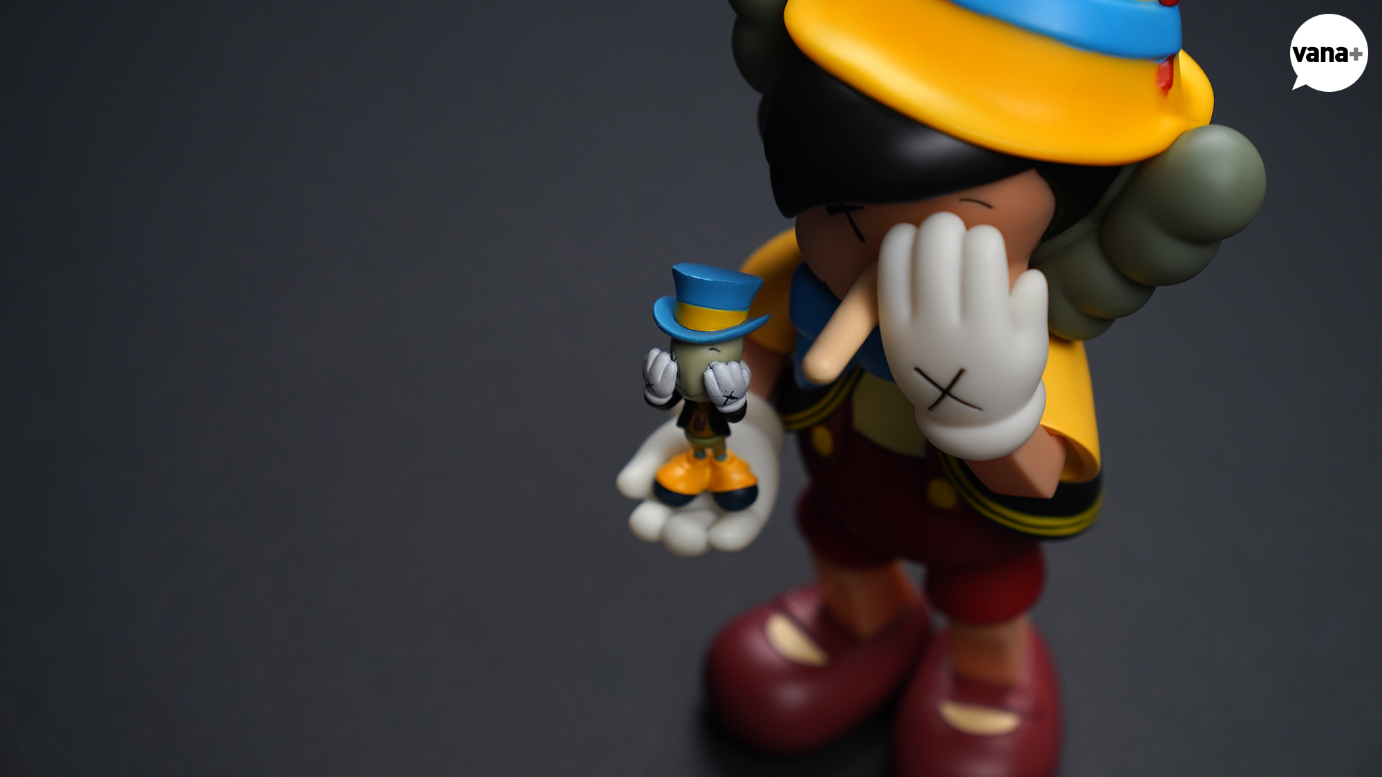 カウズ KAWS Pinocchio & Jiminy Cricket カウズ KAWS Pinocchio & Jiminy Cricket